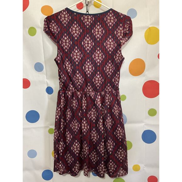 City Triangles Size Medium Dress - Picture 9 of 13
